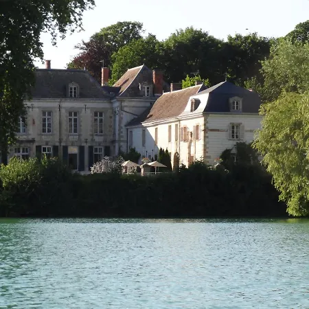 Chateau De Πανσιόν 3*