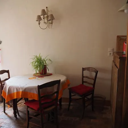 Chateau De 3* Juvigny (Marne)