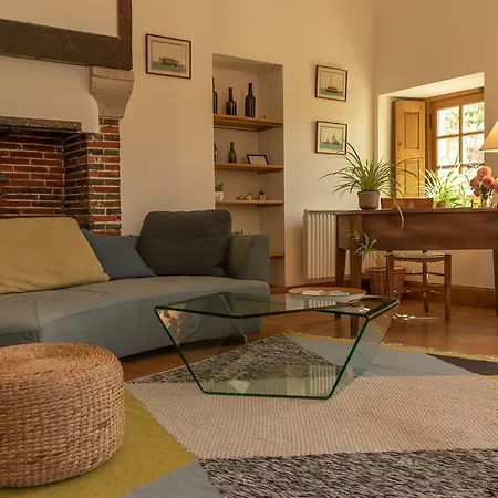 Guest house Chateau De