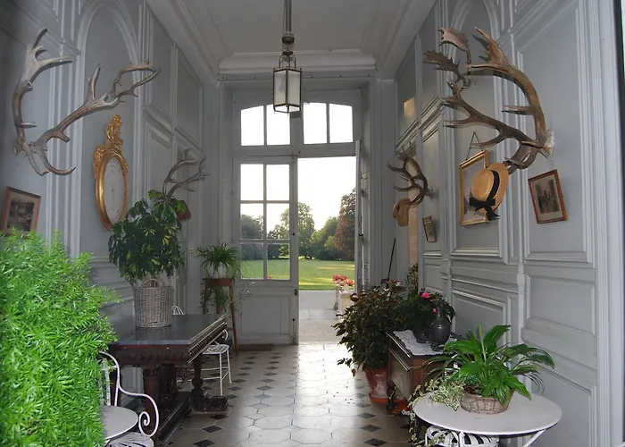 Chateau De Πανσιόν 3*